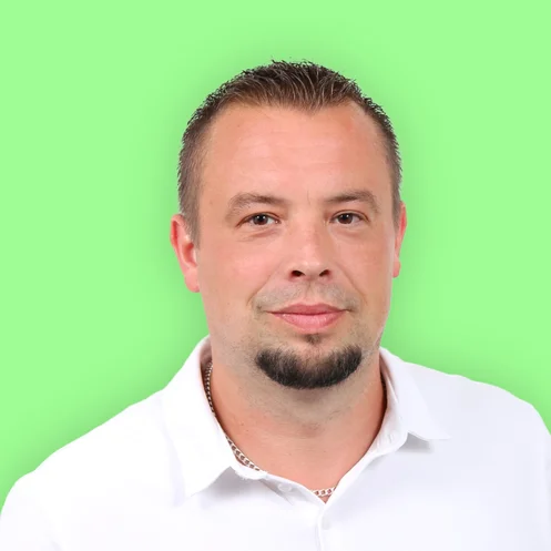 Andrej Uhlárik